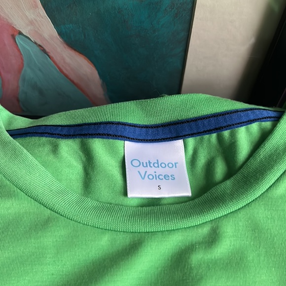 Outdoor Voices Men’s Top - Picture 3 of 5